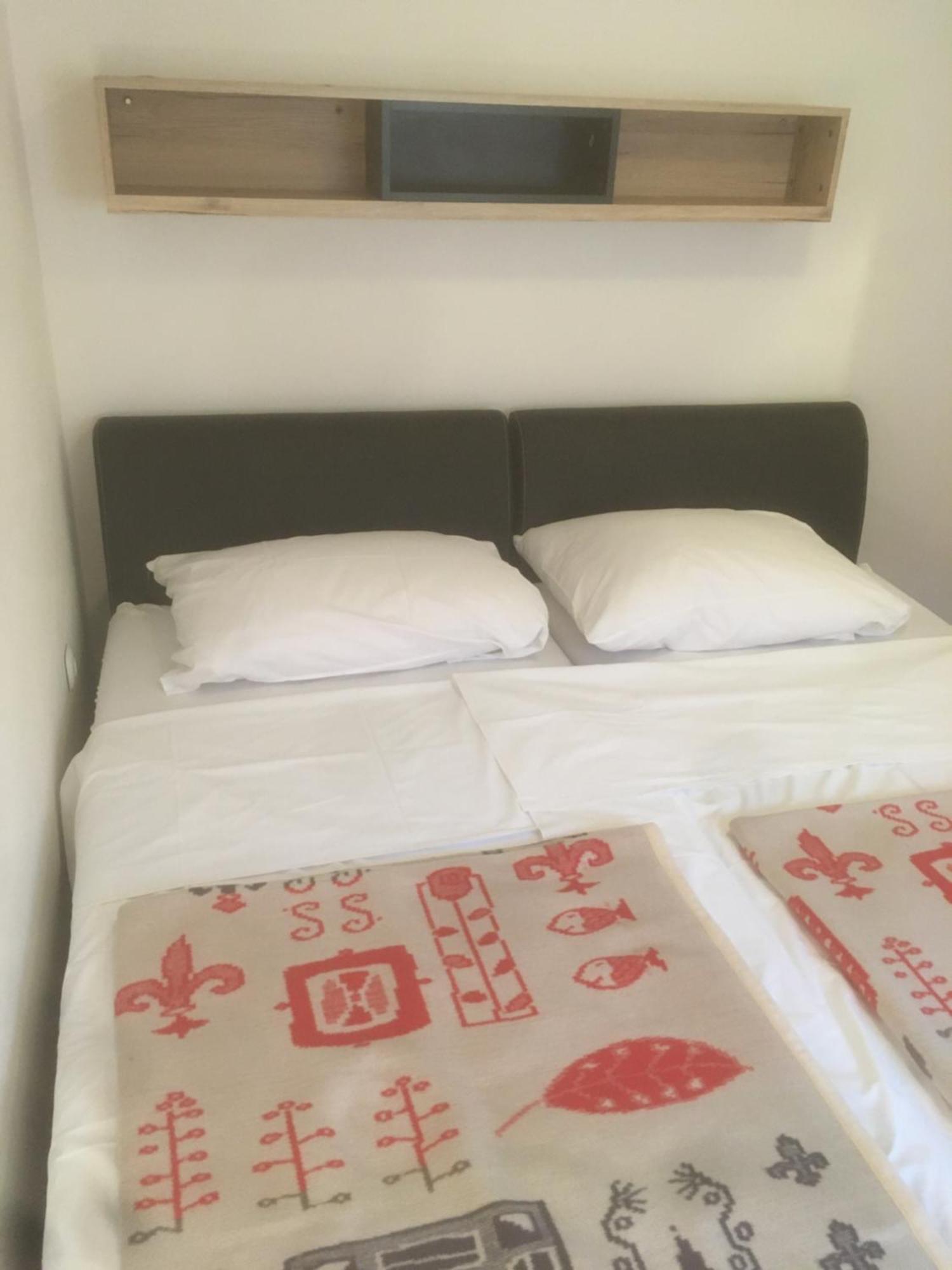 Apartments Maleo Свети Петър Екстериор снимка